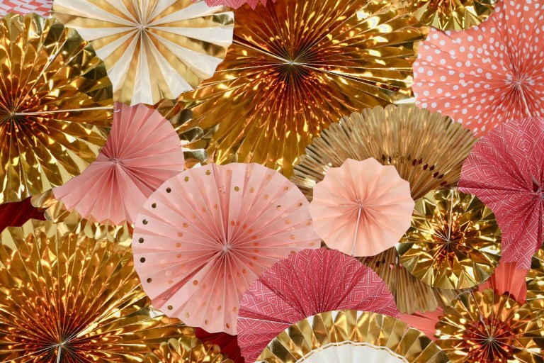 Very creative use of pie tins (just kidding, these aren't pie tins).